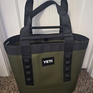 YETI Camino 35 Olive Green